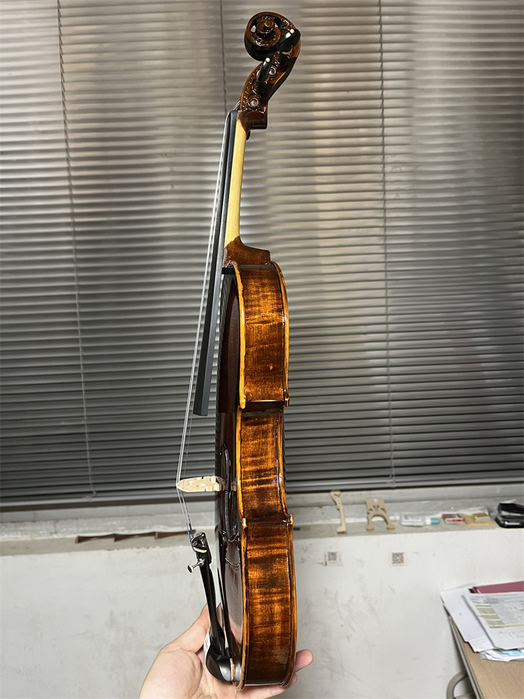 実物写真：素晴らしいアンティークの貝殻象嵌が施された4/4サ - Musical Instrument Photo のレビューと価格